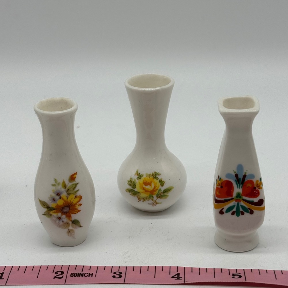 Vintage Miniature Porcelain Floral Bud Vases Taiwan Collection Set of 3 Retro